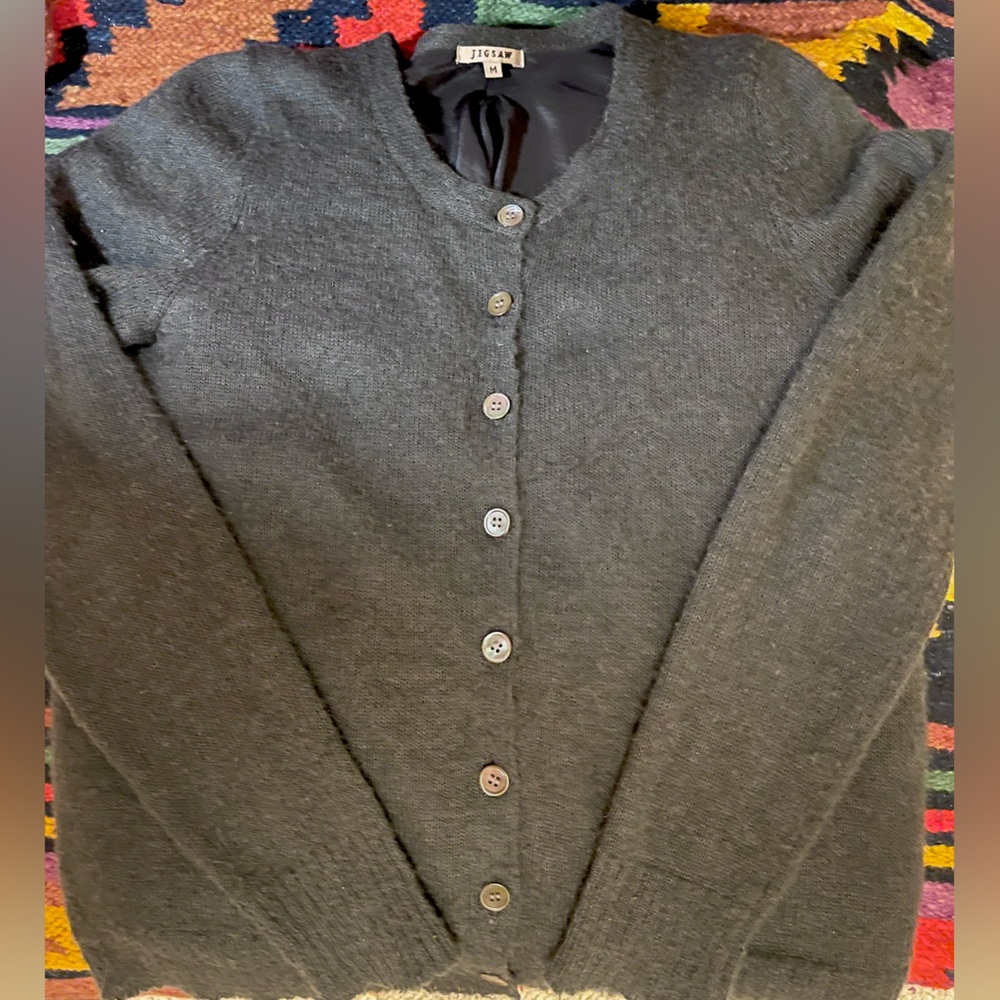 Jigsaw UK soft and delicate knit with silk lining.Size M, best fit smaller M GUC